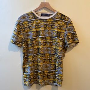 TOPSHOP PATTERN TSHIRT SZ S